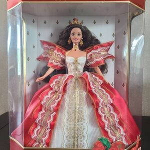 Special Edition Happy Holiday Winter Christmas Barbie Red Dress NEW in box 1997